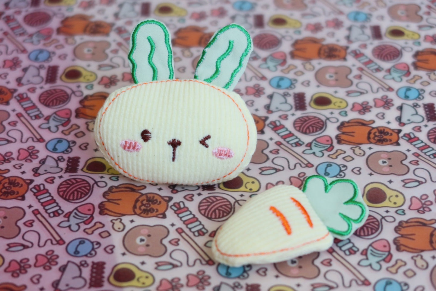 Rabbit & His Carrot Catnip Toy Collection / Kitten Fun Game